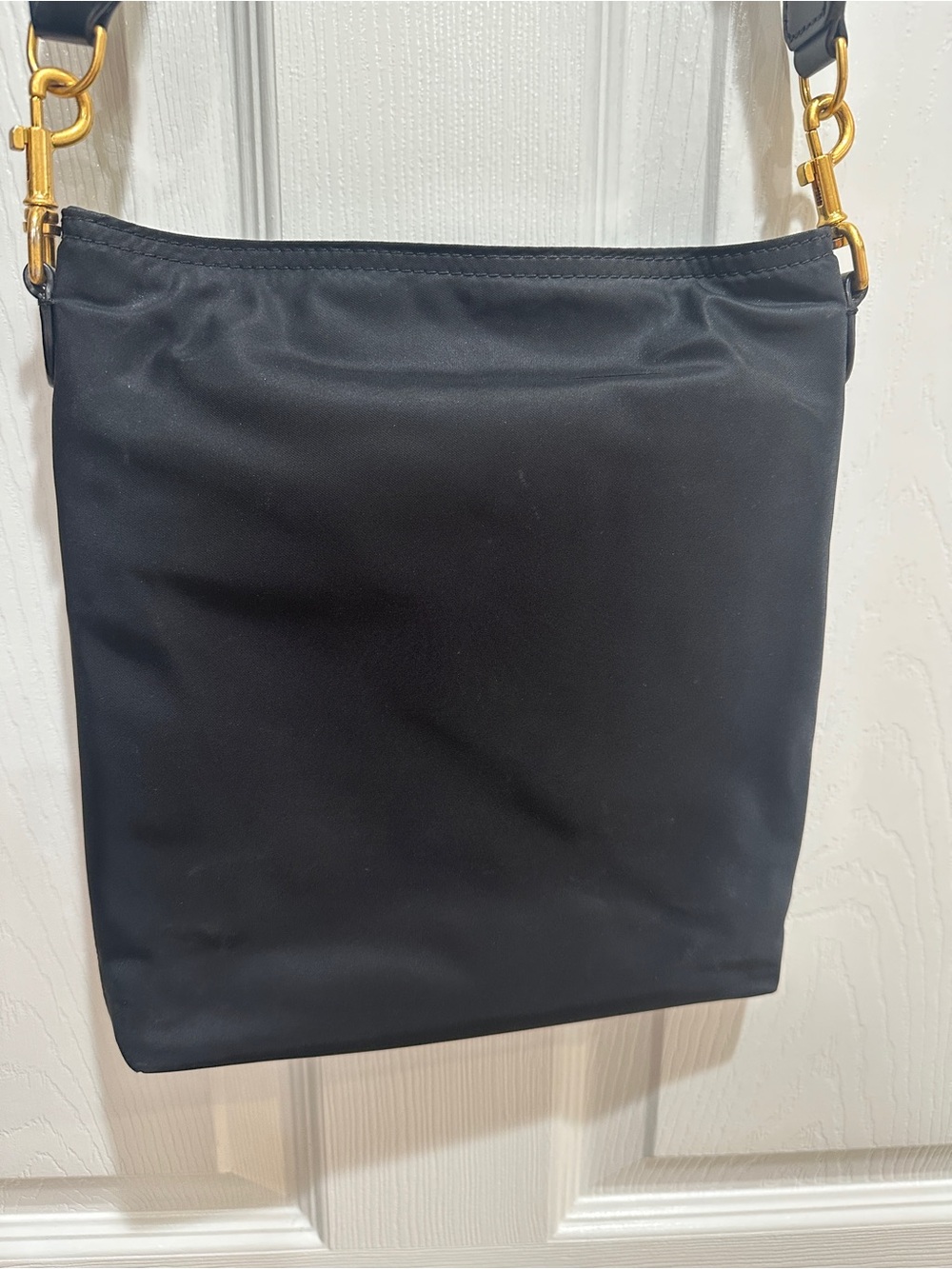 Tory Burch Black Nylon Crossbody Bag Gold Logo - Picture 4 of 5